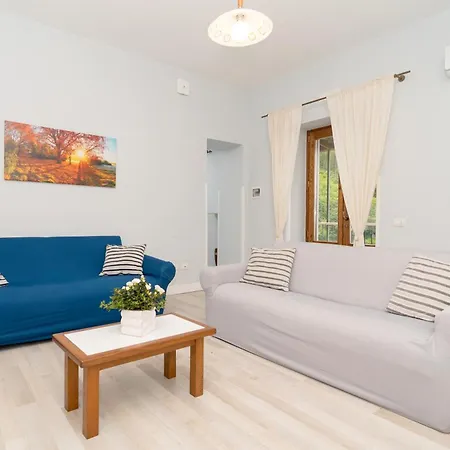 Apartament Celentano House, Immersed In The Authentic Setting Of Vico Equense! Vico Equense